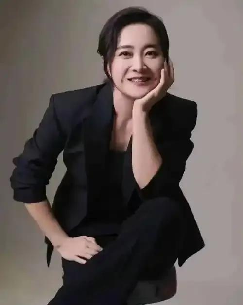 賈玲股四頭肌好結(jié)實