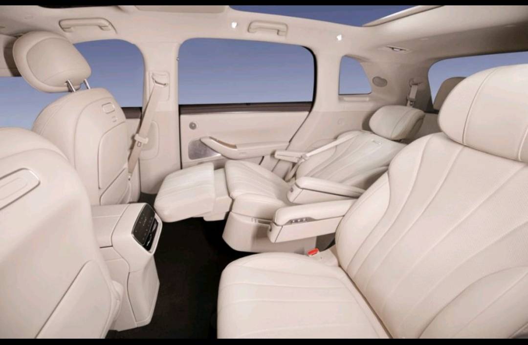 新問界M7上市即賣爆